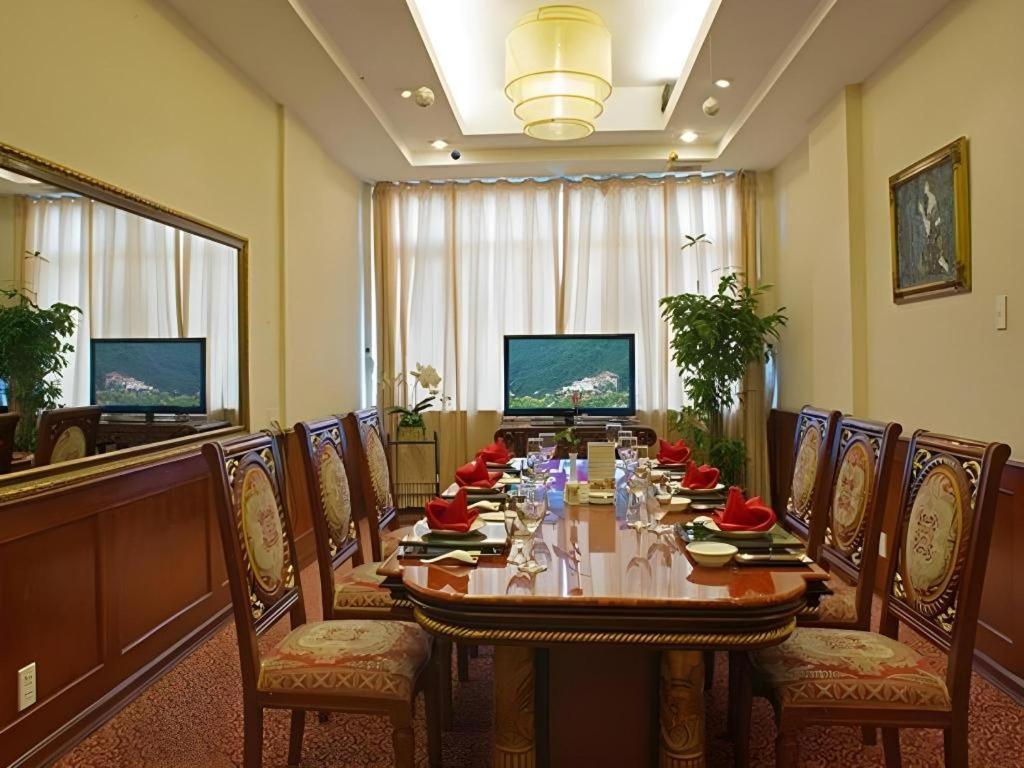 Huu Nghi Hotel Hai Phong Exterior photo