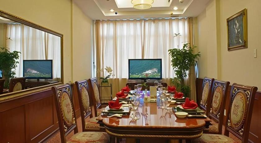 Huu Nghi Hotel Hai Phong Exterior photo