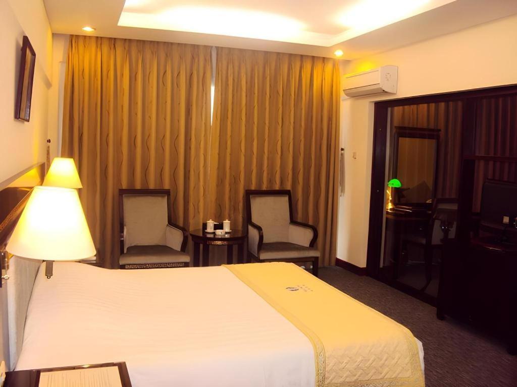 Huu Nghi Hotel Hai Phong Exterior photo